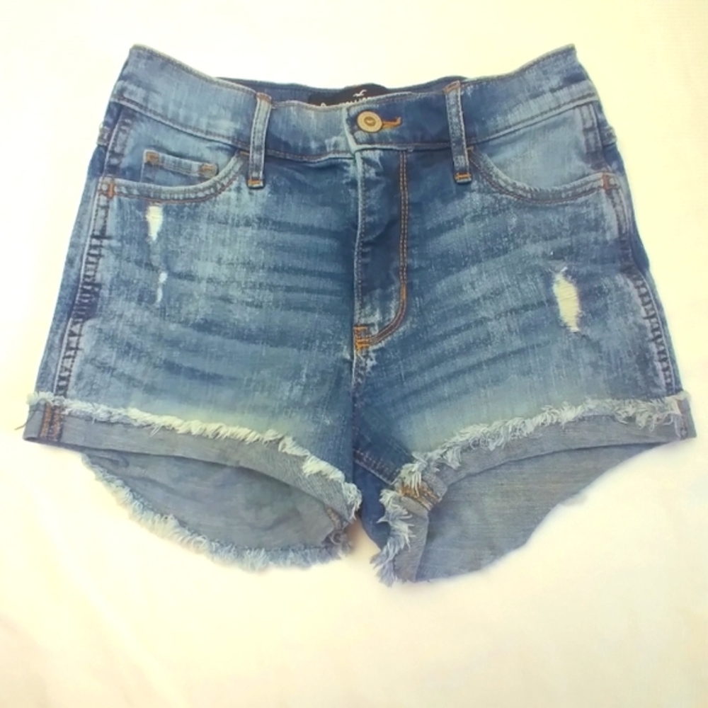 Hollister Hi-Rise Distressed Denim Shorts Sz 0